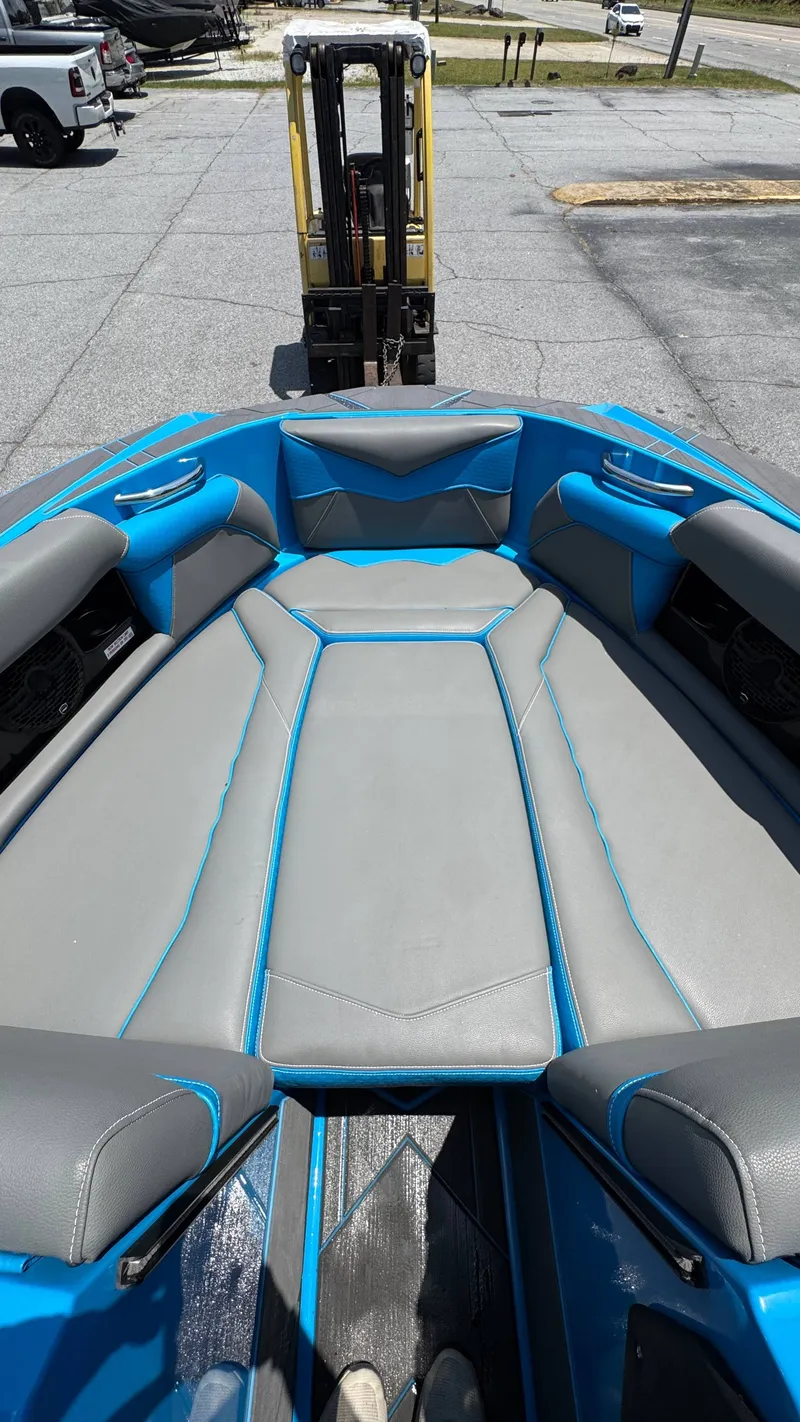 Slide: The Image of Supreme S240 2023 - 5