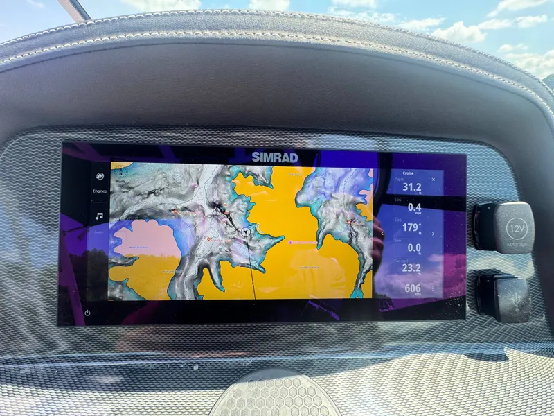 Slide: The Image of Monterey 258SS Super Sport 2025 - 8