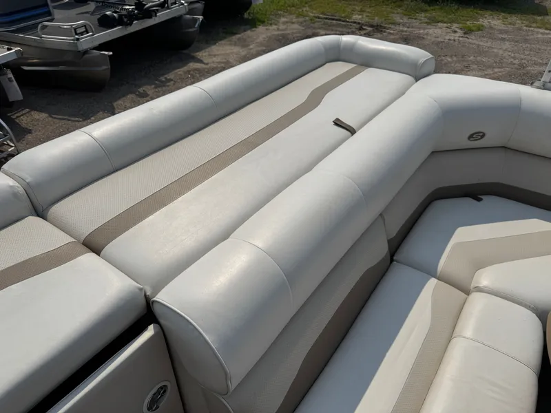 Slide: The Image of Smoker Craft SunChaser 820 Pontoon 2006 - 10