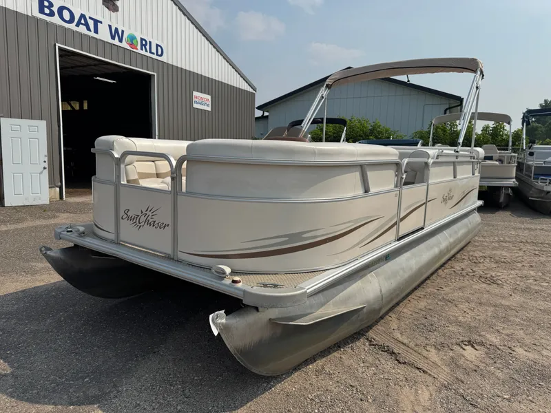 Slide: The Image of Smoker Craft SunChaser 820 Pontoon 2006 - 37