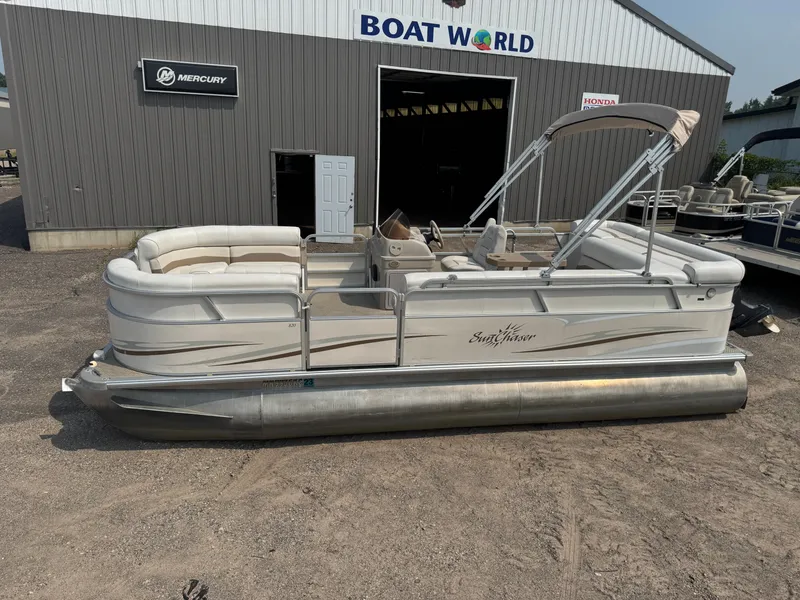 Slide: The Image of Smoker Craft SunChaser 820 Pontoon 2006 - 5