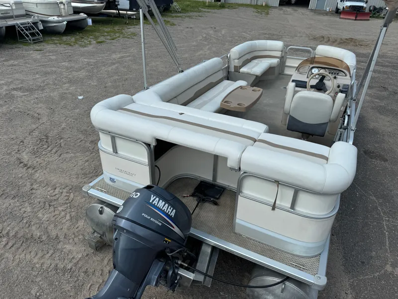 Slide: The Image of Smoker Craft SunChaser 820 Pontoon 2006 - 8