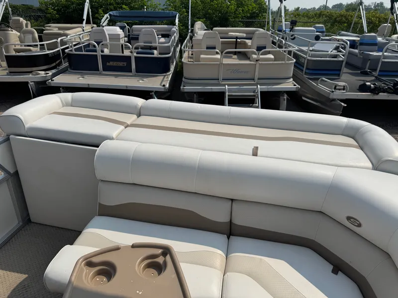 Slide: The Image of Smoker Craft SunChaser 820 Pontoon 2006 - 9