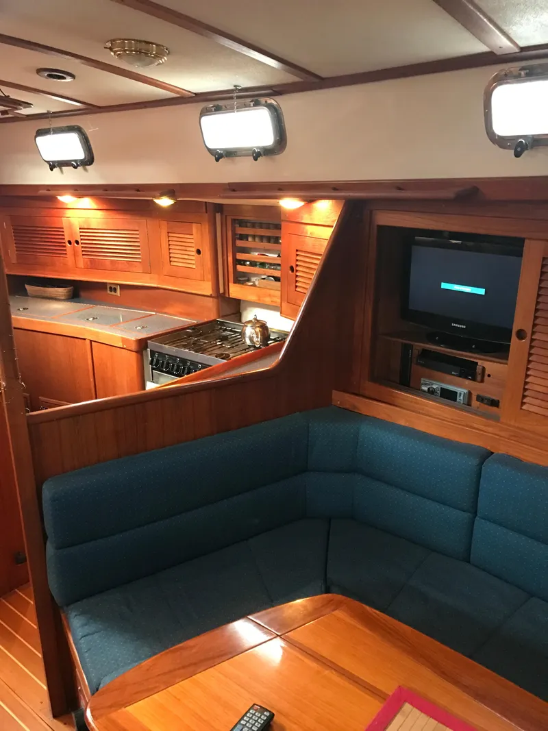 Slide: The Image of Main Saloon - Port - 27