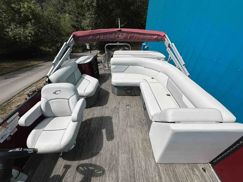 Slide: The Image of Crest Classic LX 220 2022 - 11