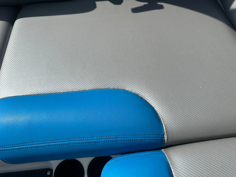 Slide: The Image of MasterCraft NXT22 2016 - 16