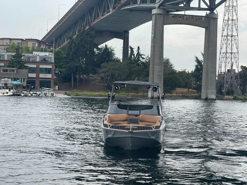 Slide: The Image of MB b52 alpha 2024 - 7