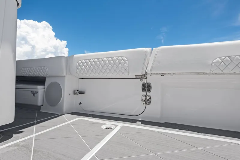 Slide: The Image of HCB 48 Campeon 2025 - 15