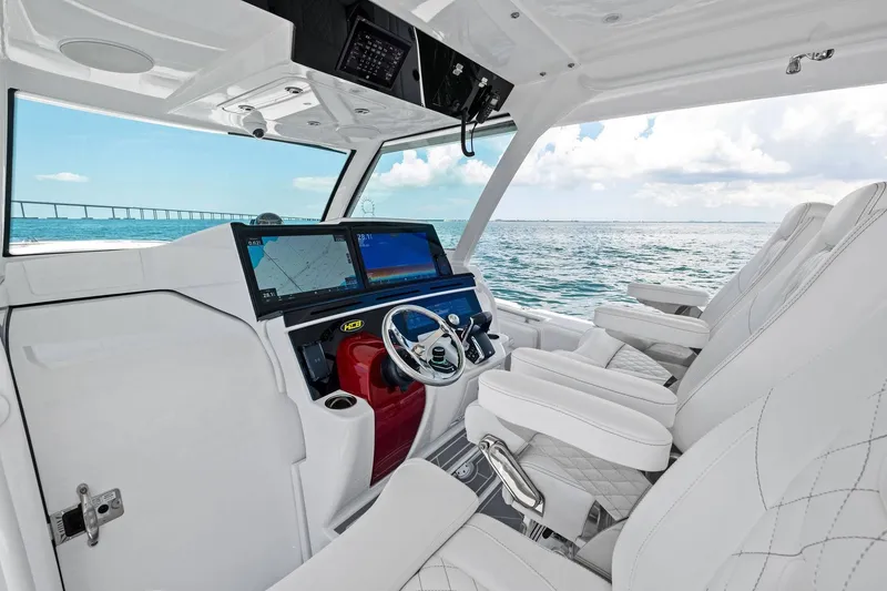 Slide: The Image of HCB 48 Campeon 2025 - 23