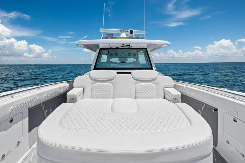 Slide: The Image of HCB 48 Campeon 2025 - 36