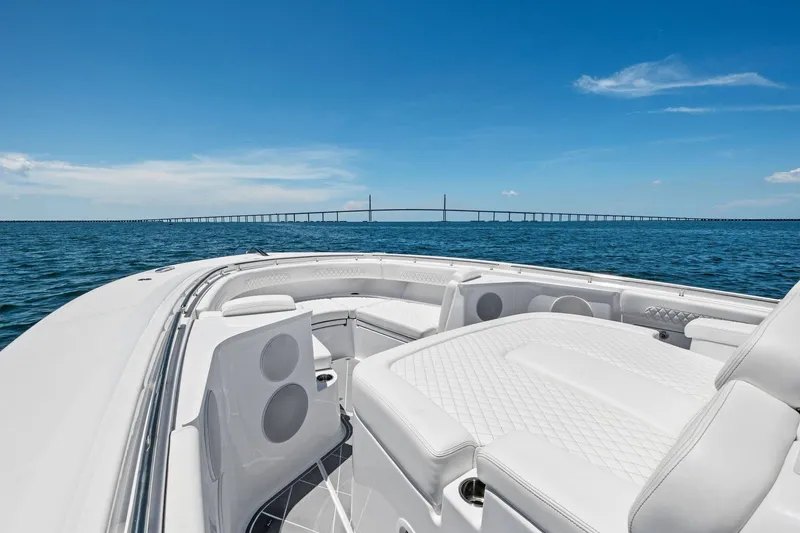 Slide: The Image of HCB 48 Campeon 2025 - 39