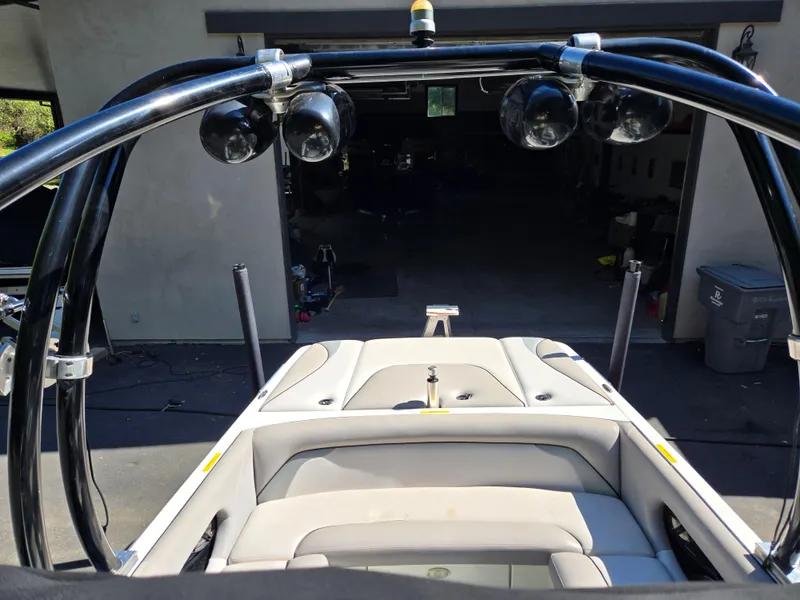 Slide: The Image of 2009 Centurion Air Warrior Elite V-Drive C4 boat interior with tower speakers. - 14