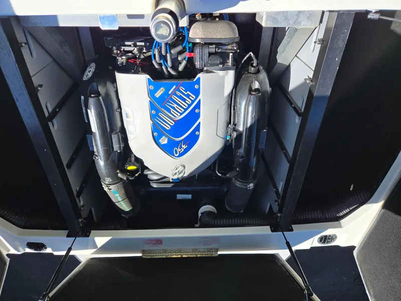 Slide: The Image of 2009 Centurion Air Warrior Elite V-Drive C4 engine compartment with Scorpion 350 motor. - 18