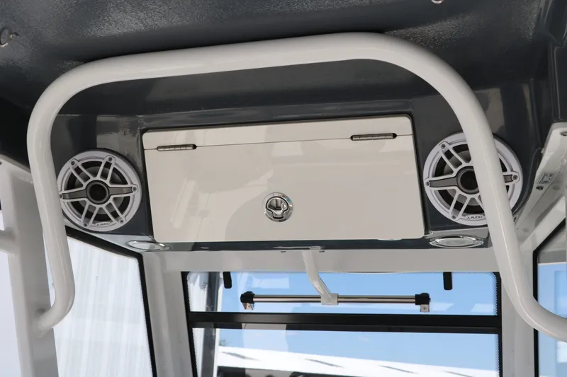 Slide: The Image of Robalo R250 Center Console 2023 - 46