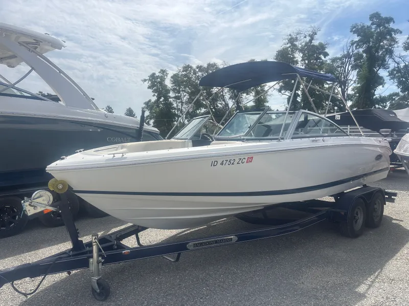 The Image of Cobalt 220S 2017 - 1