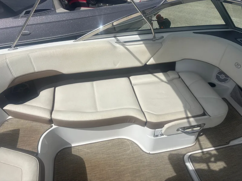 Slide: The Image of Cobalt 220S 2017 - 10