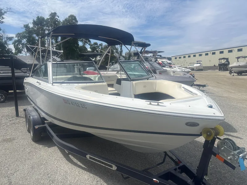 Slide: The Image of Cobalt 220S 2017 - 3