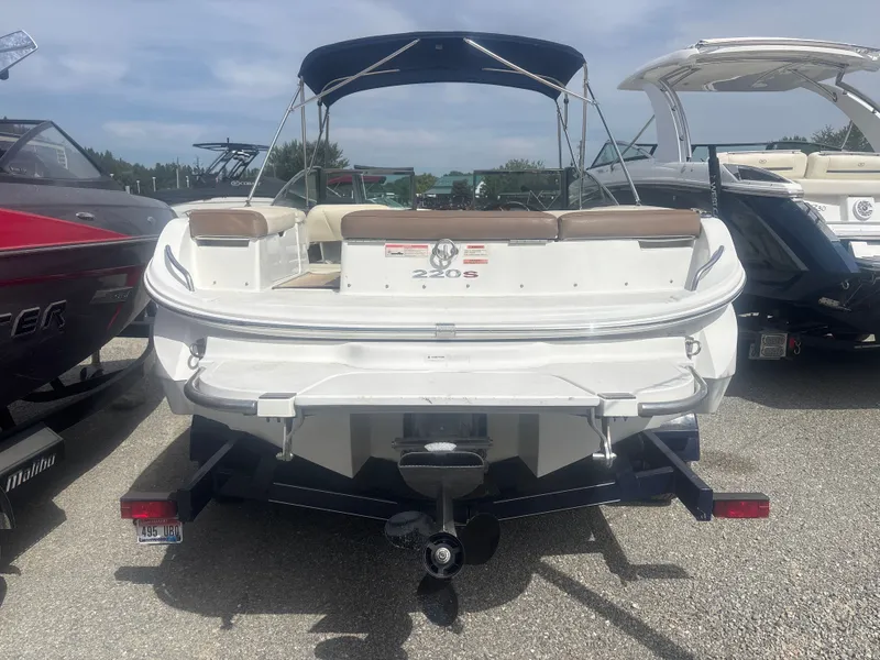 Slide: The Image of Cobalt 220S 2017 - 4