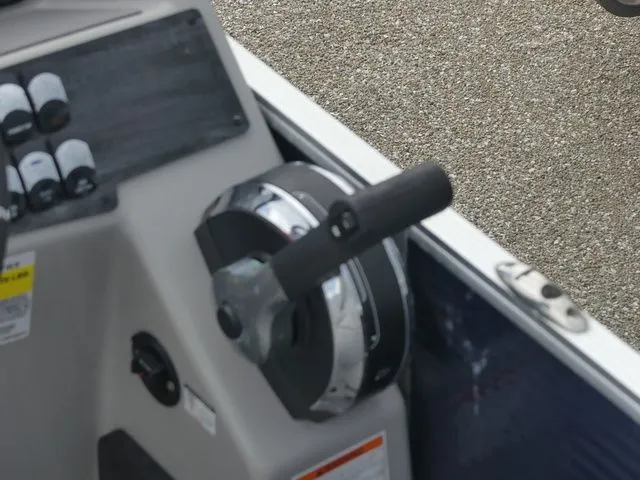 Slide: The Image of Harris Sunliner 230 2021 - 18