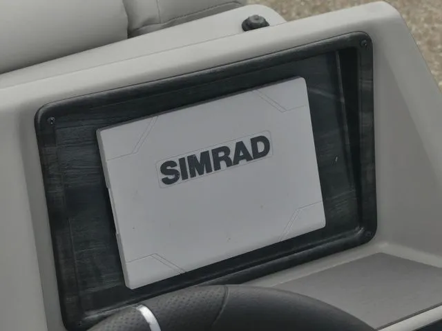 Slide: The Image of Harris Sunliner 230 2021 - 19