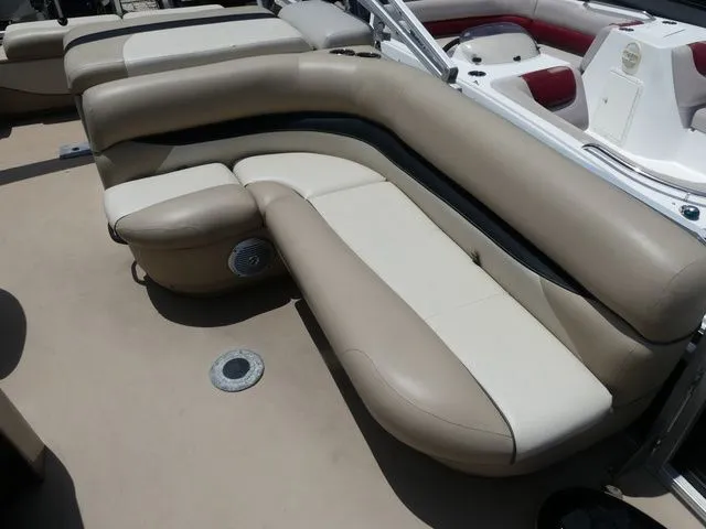 Slide: The Image of Sun Tracker Party Barge 22 DLX 2013 - 10