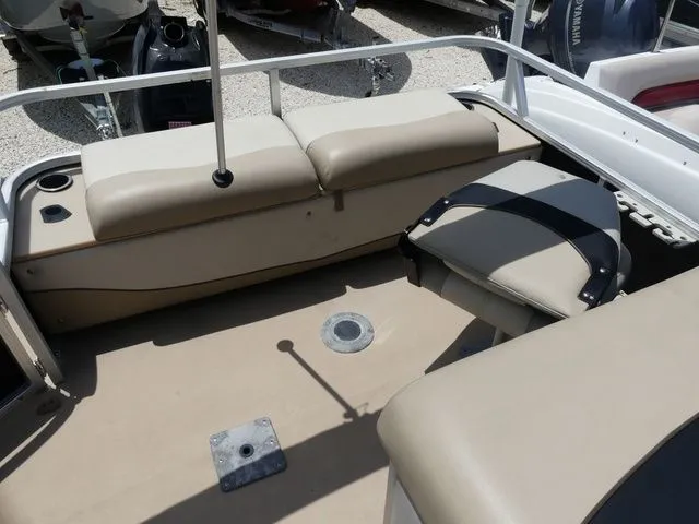 Slide: The Image of Sun Tracker Party Barge 22 DLX 2013 - 12