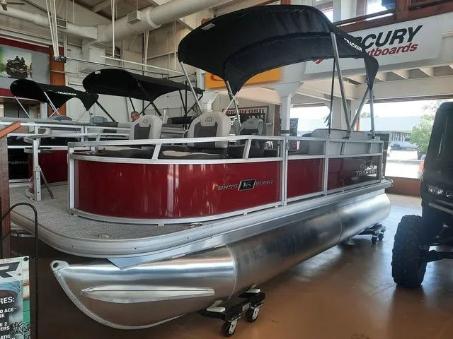 The Image of Sun Tracker Bass Buggy 16 XL 2026 - 1