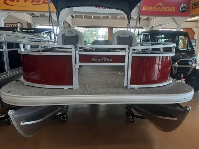 Slide: The Image of Sun Tracker Bass Buggy 16 XL 2026 - 20