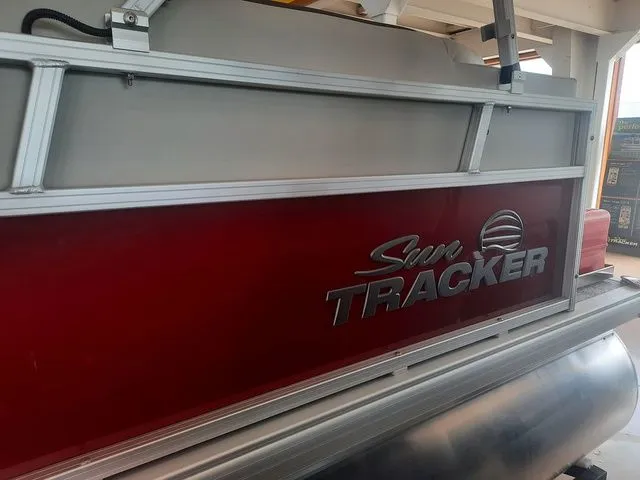 Slide: The Image of Sun Tracker Bass Buggy 16 XL 2026 - 22