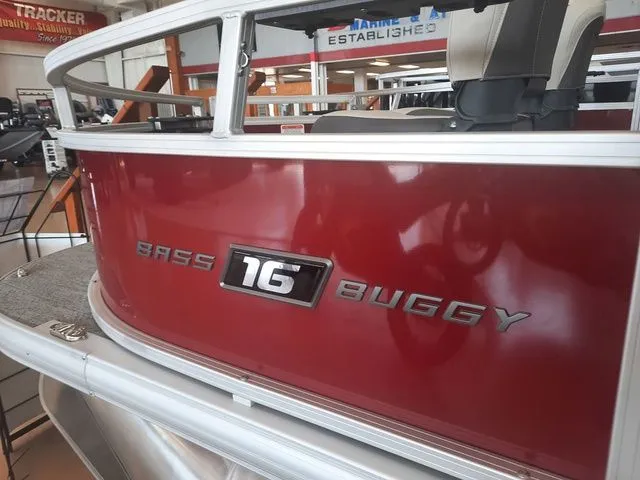 Slide: The Image of Sun Tracker Bass Buggy 16 XL 2026 - 4