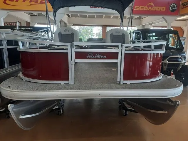 Slide: The Image of Sun Tracker Bass Buggy 16 XL 2026 - 5