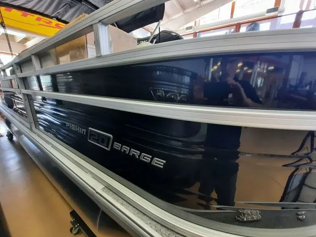 Slide: The Image of Sun Tracker Fishin' Barge 20 DLX 2026 - 20