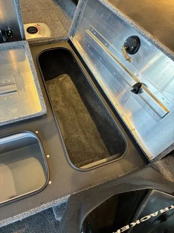 Slide: The Image of Tracker Pro Team 175 TF 2026 - 11