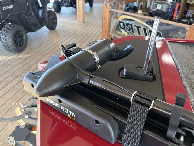 Slide: The Image of Tracker Bass Tracker Classic XL 2026 - 4