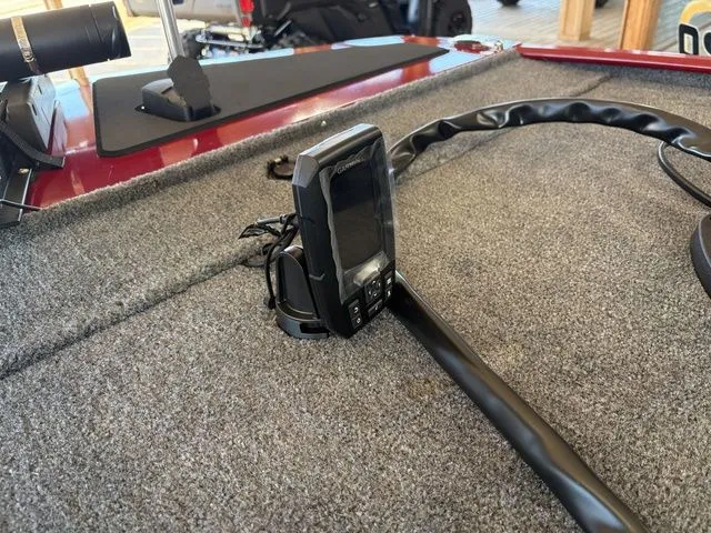 Slide: The Image of Tracker Bass Tracker Classic XL 2026 - 6