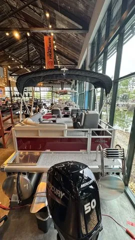 Slide: The Image of Sun Tracker Bass Buggy 16 XL 2026 - 15