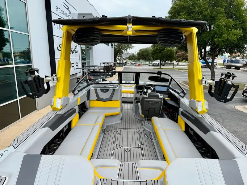 Slide: The Image of Nautique G25 2022 - 11