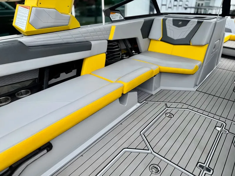 Slide: The Image of Nautique G25 2022 - 19