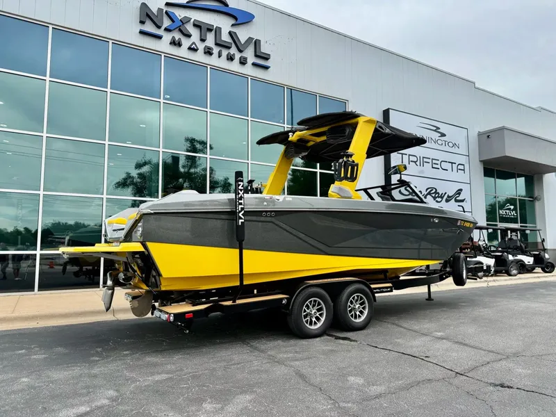 Slide: The Image of Nautique G25 2022 - 3