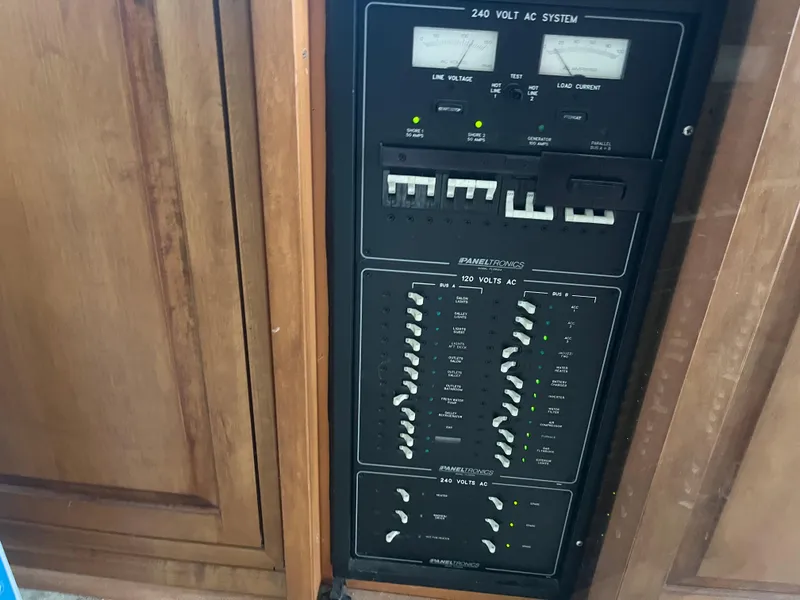 Slide: The Image of Electrical panel with switches and meters, Majestic 90 X 18, 2003 model. - 21