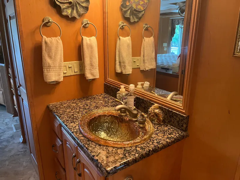 Slide: The Image of Master Head - 39