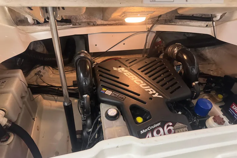 Slide: The Image of Engine compartment of a 2007 Sea Ray 270 SLX with a Mercury MerCruiser 496 engine. - 19