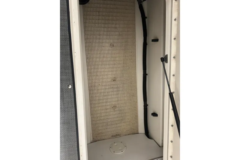 Slide: The Image of Interior view of 2007 Sea Ray 270 SLX boat storage compartment. - 30