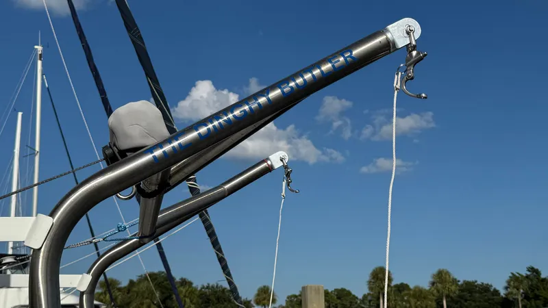 Slide: The Image of 1999 Mainship 350 - 63