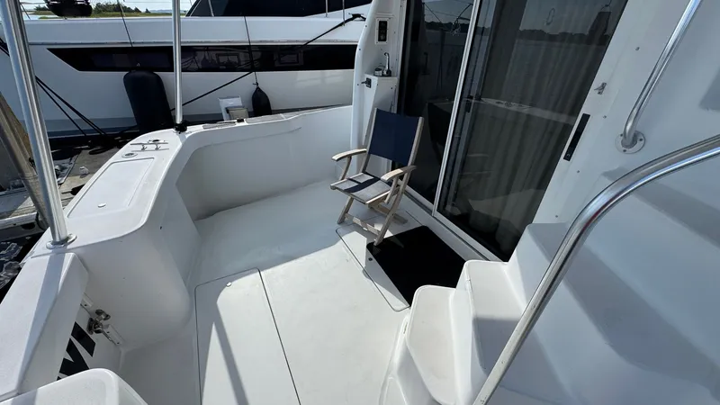 Slide: The Image of 1999 Mainship 350 Aft Sundeck - 7