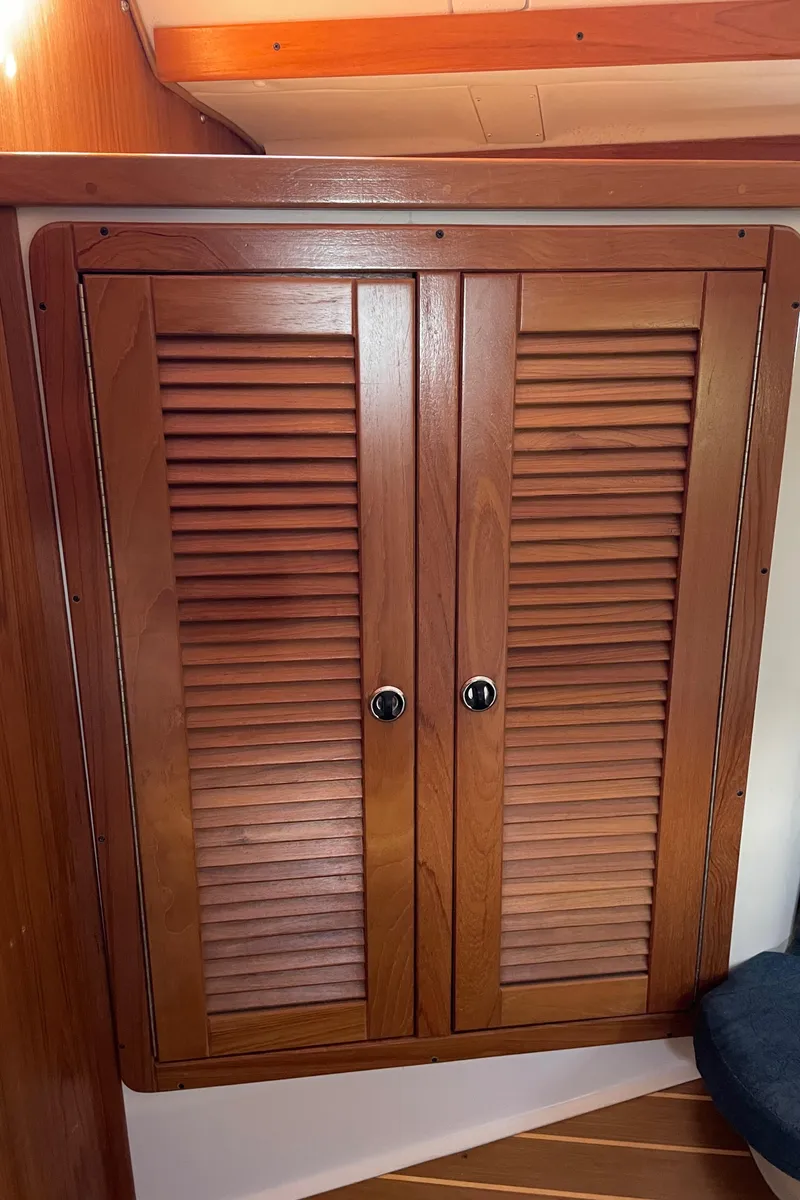 Slide: The Image of Catalina 400 1998 - 102