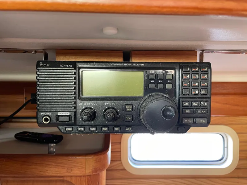 Slide: The Image of Catalina 400 1998 - 118