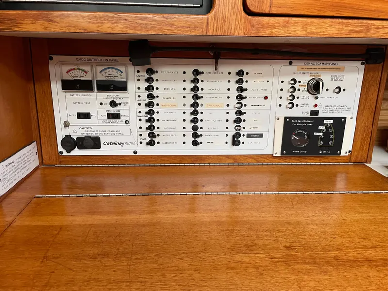 Slide: The Image of Catalina 400 1998 - 128