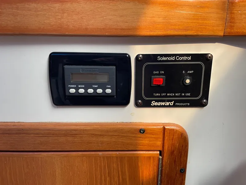 Slide: The Image of Catalina 400 1998 - 132