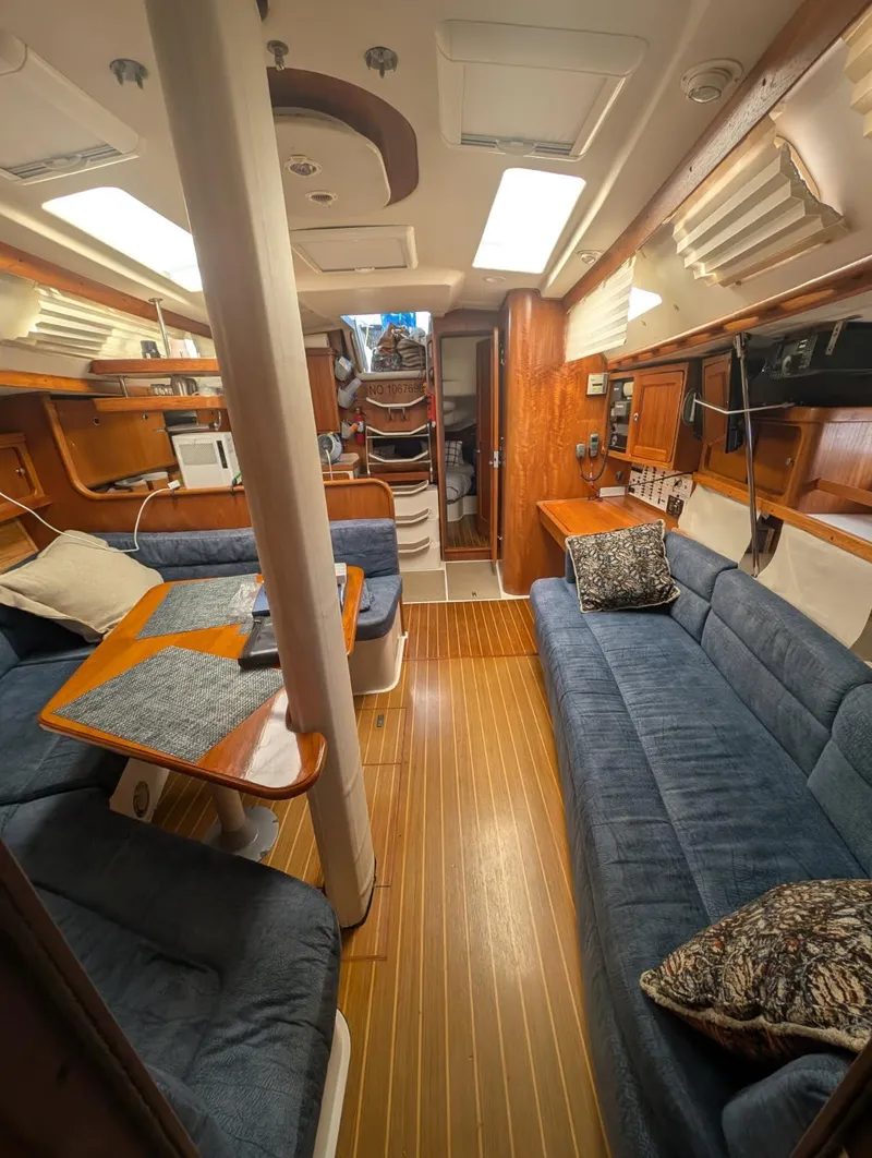 Slide: The Image of Catalina 400 1998 - 138